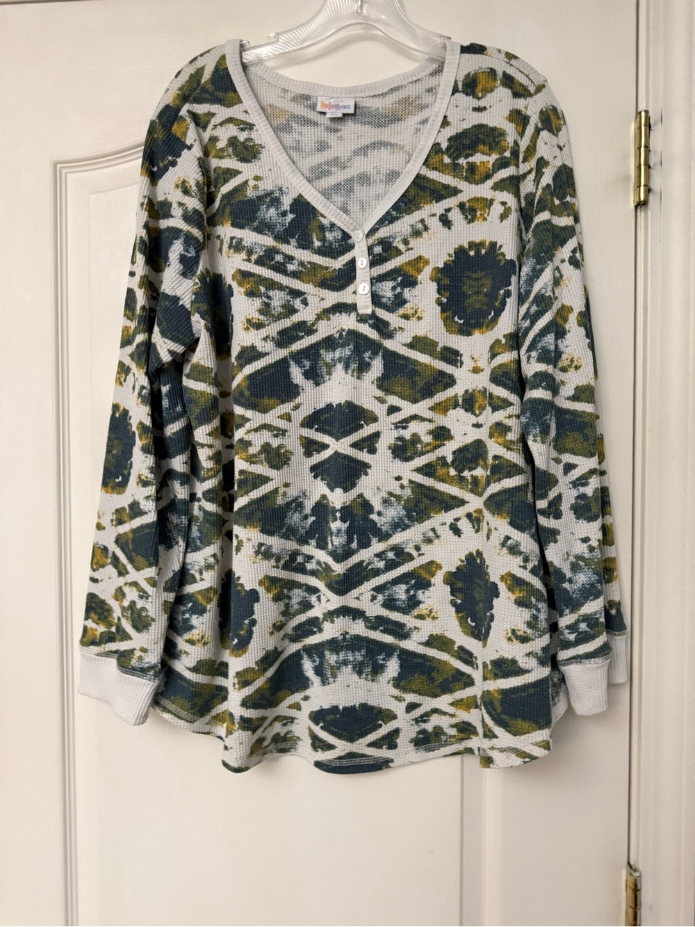LuLaRoe Waffle Knit Henley in White, Olive & Navy